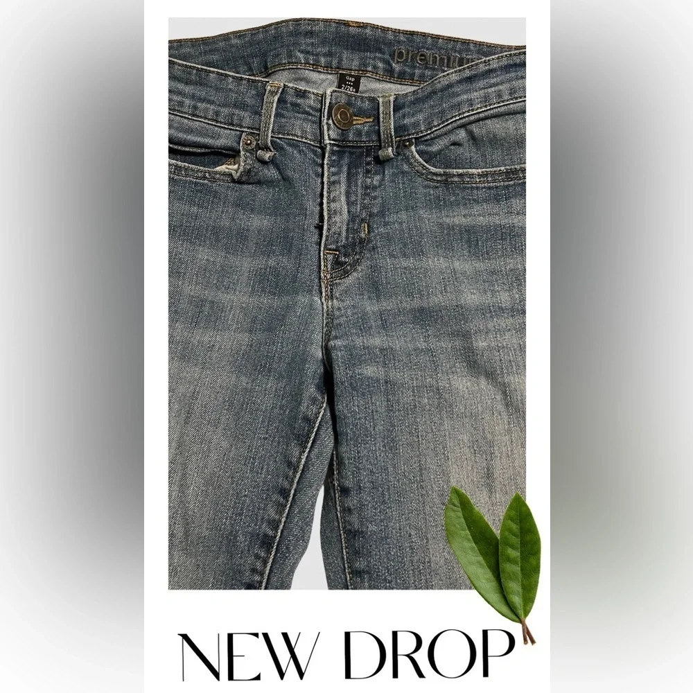 Gap Premium Straight Leg Jeans 2 / 26R - Picture 3 of 6